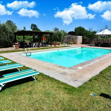 Fratta-santa Caterina Sleeps 20 Pool Air Con Cortona