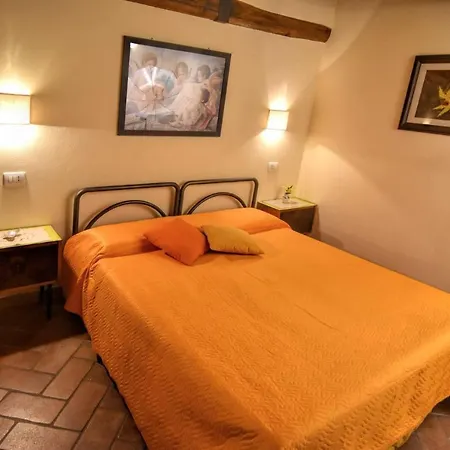 Villa Fratta-santa Caterina Sleeps 20 Pool Air Con Cortona