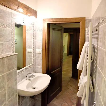 Fratta-santa Caterina Sleeps 20 Pool Air Con *